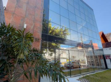 Comercial · 680m² · 33 Quartos · 14 Vagas · Prédio Para Alugar No Bairro Centro de Vila Velha - Vila Velha/es