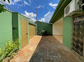 Casa · 163m² · 3 Quartos · 4 Vagas · Casa de 163 m² Com 03 Quartos Para Locação - Nova Ribeirânia