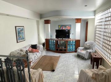 Casa · 363m² · 3 Quartos · 2 Vagas · Casa de 256 m² Com 03 Quartos Sendo 01 Suíte À Venda - Jardim América
