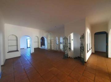 Casa · 513m² · 5 Quartos · 6 Vagas · Casa Sobrado de 512 m² Com 05 Quartos Para Locação - Ribeirânia
