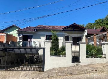 Casa · 141m² · 3 Quartos · 2 Vagas · Casa a Venda Em Santa Cruz Do Sul