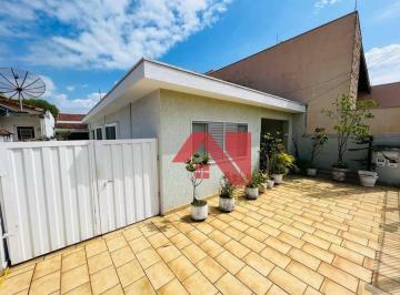 Casa · 197m² · 5 Quartos · 2 Vagas · Casa Em Centro, Mogi Guaçu/sp de 197 m² 5 Quartos À Venda por R$650.000