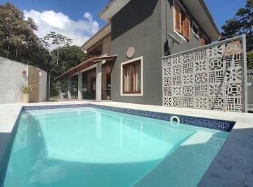 Casa · 226m² · 4 Quartos · Sobrado Em Itaguá, Ubatuba/sp de 226 m² 4 Quartos À Venda por R$2.500.000