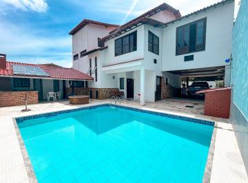 Casa · 510m² · 4 Quartos · 5 Vagas · Casa Em Itacoatiara, Niterói/rj de 510 m² 4 Quartos À Venda por R$2.400.000