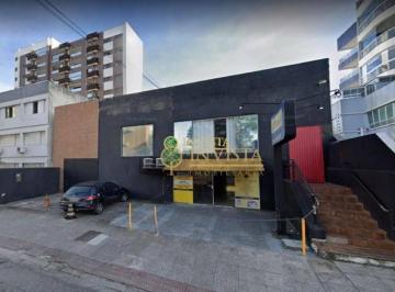 Casa · 300m² · 1 Quarto · 5 Vagas · Casa Em Coqueiros, Florianópolis/sc de 300 m² 1 Quartos À Venda por R$2.000.000