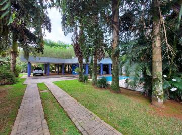 Casa · 450m² · 4 Quartos · 8 Vagas · Casa Em Chácara Santa Lúcia, Carapicuíba/sp de 450 m² 4 Quartos À Venda por R$1.700.000