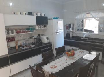 Casa · 249m² · 3 Quartos · 6 Vagas · Sobrado Em Vila Figueira, Suzano/sp de 249 m² 3 Quartos À Venda por R$1.000.000