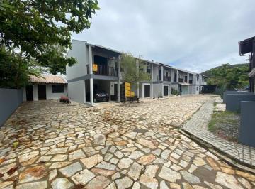 Casa · 115m² · 3 Quartos · 1 Vaga · Sobrado a 100 m Do Mar À Venda Em Bombinhas/sc
