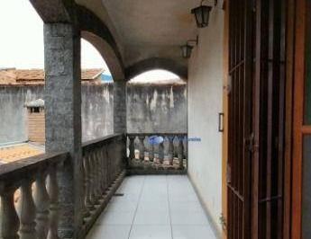 Casa · 200m² · 4 Quartos · 2 Vagas · Sobrado Em São João, Jacareí/sp de 200 m² 4 Quartos À Venda por R$2.000.000
