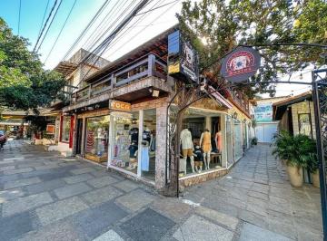 Casa · 360m² · 4 Quartos · Casa Em Centro, Armação Dos Búzios/rj de 360 m² 4 Quartos À Venda por R$7.500.000