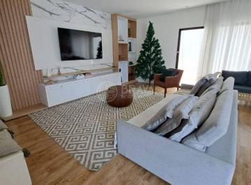 Casa · 240m² · 3 Quartos · 8 Vagas · Casa Em Centro, Itajaí/sc de 240 m² 3 Quartos À Venda por R$9.000.000