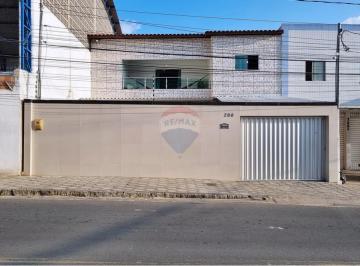 Casa · 220m² · 6 Quartos · Casa Com 06 Dorm. Á Venda No Bairro Do Santa Cruz - Campina Grande/ Pb