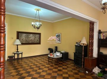 Comercial · 197m² · 4 Quartos · Casa a Venda No Centro de São Roque. Ideal Para Comercio. 4 Quartos, Sala Ampla Na Entrada.