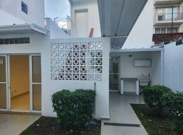 Casa · 262m² · 4 Vagas · Excelente Oportunidade Imovel Comercial