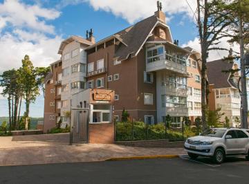 Apartamento de 2 quartos, Gramado · Apto Garden, Excepcional Vista Do Quilombo, 159 m², 2d, 1suite C/closet Gramado