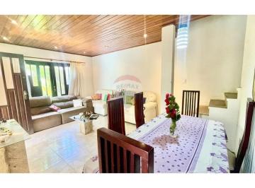Casa · 146m² · 4 Quartos · 2 Vagas · Seu Novo Refúgio Está Na Alameda Da Coruja, Salvador