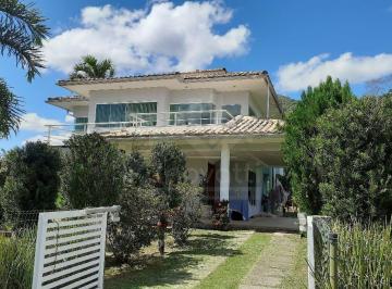 Casa · 350m² · 4 Quartos · 2 Vagas · Casa Em Ubatiba, Maricá/rj de 350 m² 4 Quartos À Venda por R$1.500.000