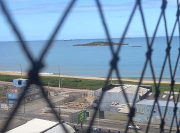 Apartamento · 75m² · 3 Quartos · 2 Vagas · Apartamento À Venda - Na Praia de Itaparica