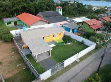 Casa · 105m² · 3 Quartos · 4 Vagas · Casa Em Ribeirão Da Ilha, Florianópolis/sc de 105 m² 3 Quartos À Venda por R$649.000
