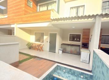Casa · 80m² · 2 Quartos · 2 Vagas · Casa Em Praia Do Saco, Mangaratiba/rj de 80 m² 2 Quartos À Venda por R$442.000