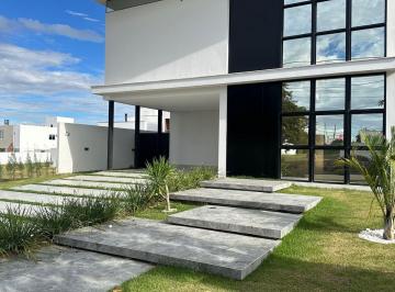Casa de 4 quartos, Caruaru · Casa Moderna Com 4 Suítes No Condomínio Alphaville