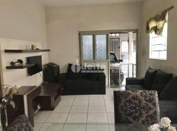NULL · Casa Residencial Com 3 Quartos Sendo 1 Suíte Disponível Para Venda No Bairro Martins Em Uberlândia - m