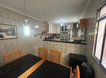 Casa · 191m² · 3 Quartos · 2 Vagas · Sobrado Em Umuarama, Osasco/sp de 191 m² 3 Quartos À Venda por R$650.000