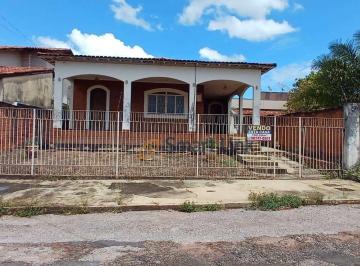 e6868da7a88e59960a38c29e31c9e3e9.jpg · Casa Com 3 Dormitórios À Venda, 236 m² por R$1.100.000 - Centro - Porangatu/go