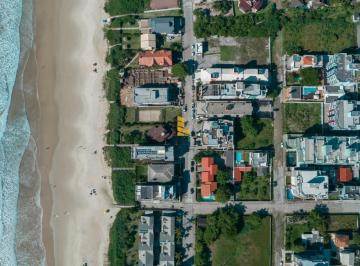 Apartamento · 141m² · 3 Quartos · 2 Vagas · Cobertura À Venda Na Praia Do Mariscal Em Bombinhas/sc