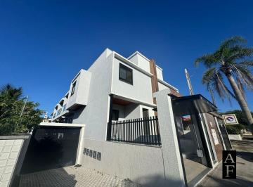 Casa · 121m² · 3 Quartos · 1 Vaga · Sobrado No Centro de Garopaba/sc