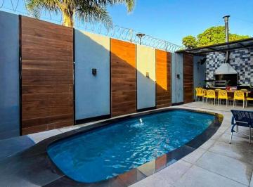Casa · 165m² · 4 Quartos · 2 Vagas · Casa de Vila Em Condomínio No Guarujá Na Praia Da Enseada