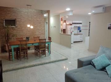 Casa · 197m² · 3 Quartos · 4 Vagas · Casa Em Capela, Vinhedo/sp de 197 m² 3 Quartos À Venda por R$880.000