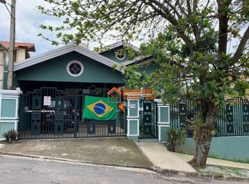 Casa · 178m² · 3 Quartos · 2 Vagas · Casa Em Centro, Atibaia/sp de 178 m² 3 Quartos À Venda por R$900.000