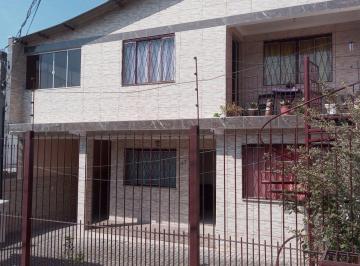 Casa · 280m² · 5 Quartos · 3 Vagas · Casa À Venda Com 5 Quartos, 2 Cozinhas, 2 Banheiros E Pátio Grande - Viamão - R$