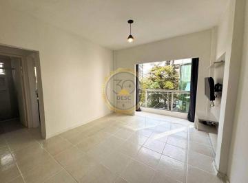 Apartamento · 2 Quartos · 1 Vaga · Apartamento Semimobiliado Para Locação Anual Na Av Brasil Em Balneário Camboriú