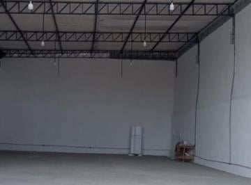 Comercial · 400m² · 2 Vagas · Galpão / Barracão Para Locação Em Olinda, Varadouro, 1 Banheiro, 2 Vagas
