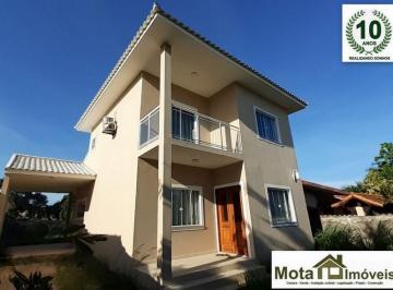 Casa · 235m² · 3 Quartos · 2 Vagas · Casa Duplex 3 Qts Em Araruama Condomínio Fechado Lazer E Segurança.