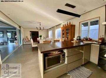 Casa · 320m² · 3 Vagas · Casa Em Condomínio Para Venda Em Santana de Parnaíba, Cidade Tamboré, 3 Suítes, 5 Banheiros, 3 Vagas