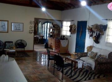 Rural · 130m² · 2 Quartos · 4 Vagas · Sítio Para Venda Em Igaratá, Igarata, 2 Dormitórios, 1 Suíte, 1 Banheiro, 4 Vagas