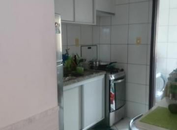 Apartamento de 2 quartos, Lauro de Freitas · Apartamento Nascente, Térreo, 2/4, 1 Vaga Coberta Edifício Litoral Norte No Bairro Portão, Lauro de