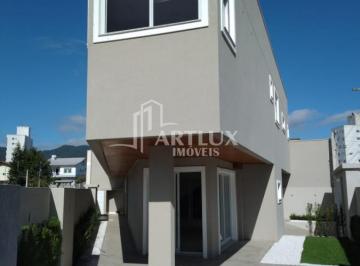 Casa · 225m² · 3 Quartos · 4 Vagas · Casa Para Venda Em Camboriú, Centro, 3 Dormitórios, 1 Suíte, 4 Banheiros, 4 Vagas