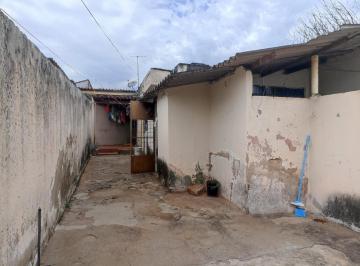 Casa · 300m² · 8 Quartos · 3 Vagas · Casas de Vila Para Venda Em Uberlândia, Osvaldo Rezende, 8 Dormitórios, 3 Banheiros, 3 Vagas
