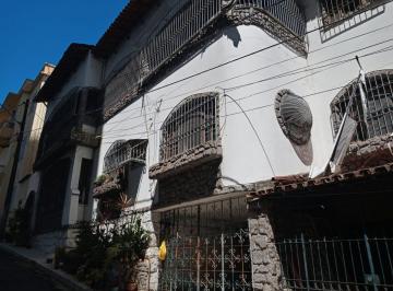 Casa · 300m² · 6 Quartos · 4 Vagas · Casa Para Venda Em Vitória, Centro, 6 Dormitórios, 1 Suíte, 5 Banheiros, 4 Vagas