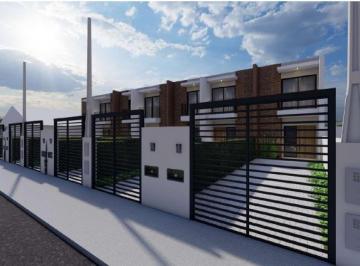 Casa · 92m² · 2 Quartos · 2 Vagas · Geminado Para Venda Em Joinville, Boa Vista, 2 Dormitórios, 2 Suítes, 2 Banheiros, 2 Vagas