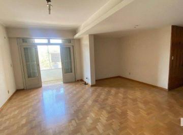 Apartamento · 160m² · 3 Quartos · 1 Vaga · Apartamento 3 Dormitórios de Frente Próximo a Redenção