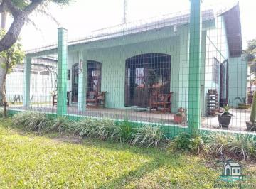 Casa · 180m² · 3 Quartos · 3 Vagas · Casa Para Venda Em Imbé, Centro, 3 Dormitórios, 2 Banheiros, 3 Vagas