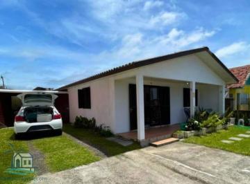 Casa · 3 Quartos · 1 Vaga · Casa Para Venda Em Cidreira, Centro, 3 Dormitórios, 2 Banheiros, 1 Vaga