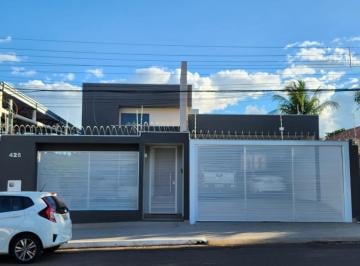 Casa · 260m² · 3 Quartos · 4 Vagas · Casa Para Venda Em Campo Grande, Amambaí, 3 Dormitórios, 2 Suítes, 4 Banheiros, 4 Vagas