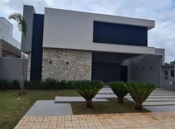 Casa · 208m² · 3 Quartos · 2 Vagas · Casa Para Venda Em Campo Grande, Alphaville Campo Grande 4, 3 Dormitórios, 3 Suítes, 5 Banheiros, 2