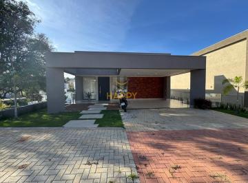Casa · 300m² · 4 Quartos · 2 Vagas · Casa Em Condomínio Para Venda Em Lagoa Santa, Gran Royalle, 4 Dormitórios, 1 Suíte, 4 Banheiros, 2 V